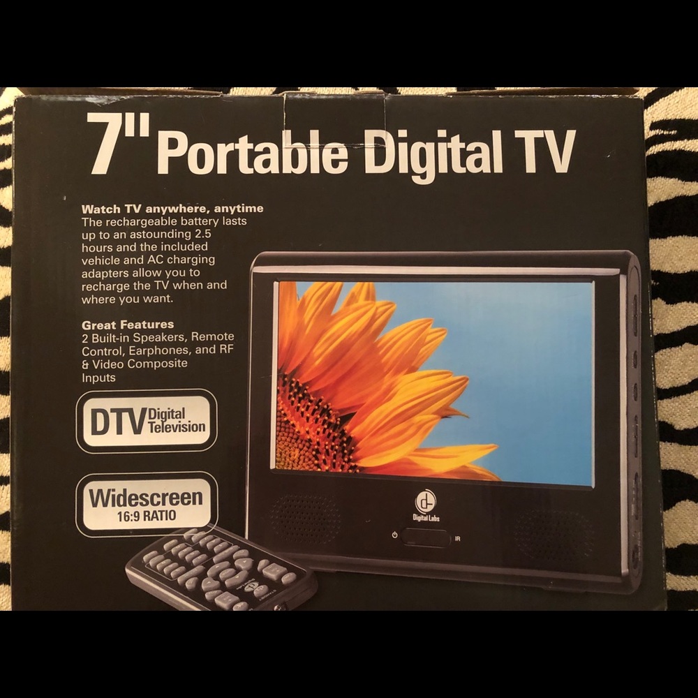 Portable 7inch Digital TV